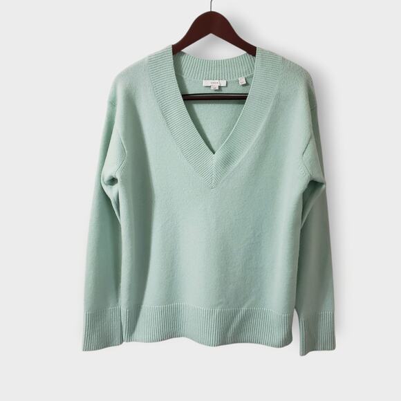 Vince Wool Cashmere V-Neck Sweater Teal Green Sz Medium Preppy Minimalist Casual - Picture 1 of 12